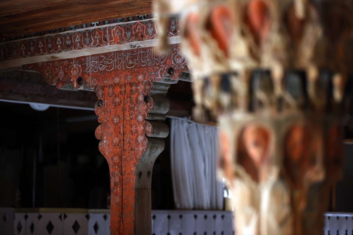 Konya’da 661 yıldır ayakta! Mütevazı görüntünün ardında eşsiz bir güzellik saklıyor 8